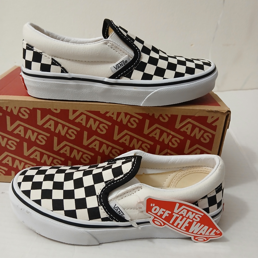 Vans Kids Black and White Checkerboard Slip-On Sneakers Size 1 New $40 - Picture 2 of 9